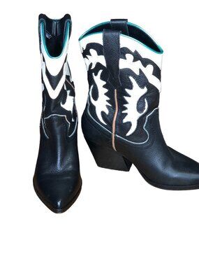 Dolce Vita Landen Cowboy Boots Black White Ankle Womens 6 Western Chunky Heel